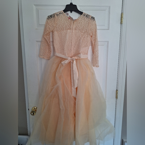 Peach girls Dress - Picture 2 of 3